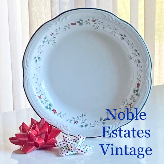 Vintage Pfaltzgraff Winterberry Large Serving Bowl