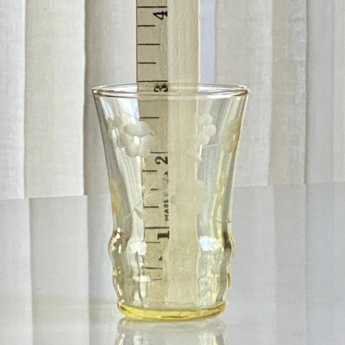 Vintage Yellow Etched Glasses - Set of 8