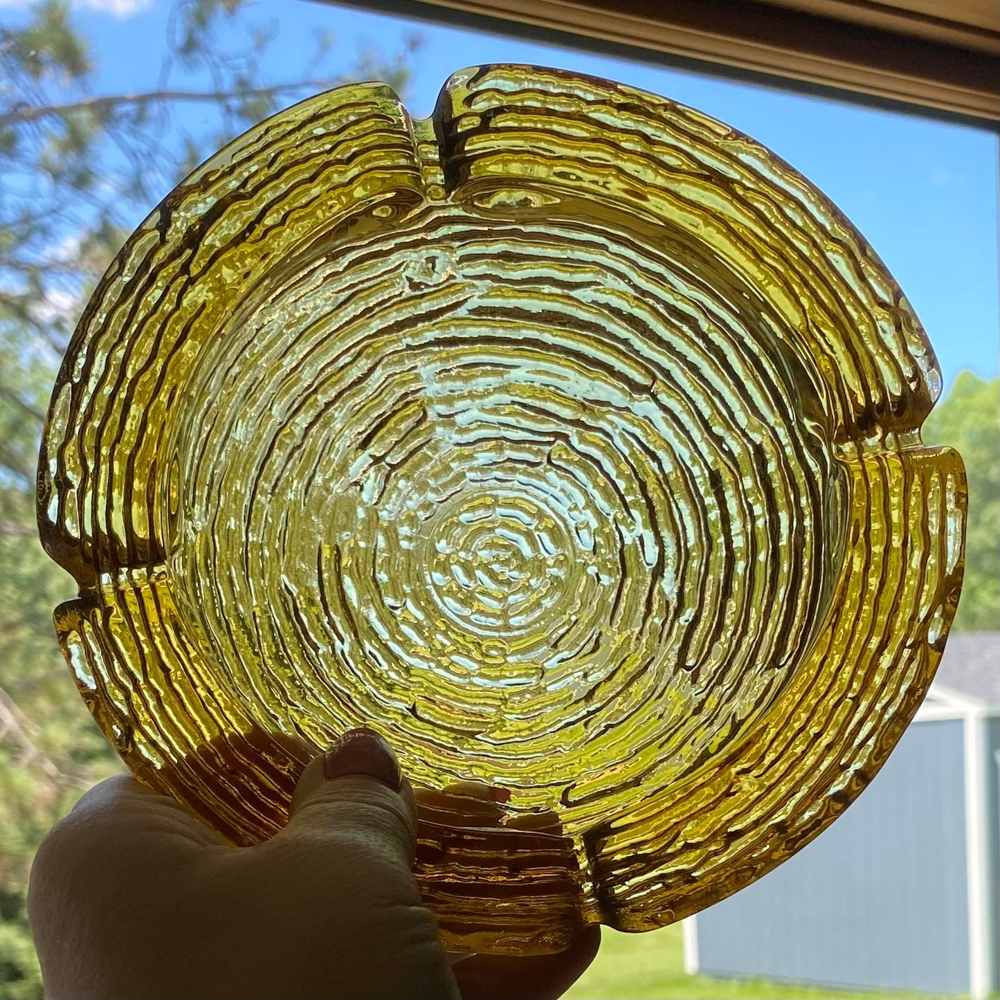 Vintage Anchor Hocking Soreno Gold 6-1/4 inch Ashtray (circa 1966 - 1970)