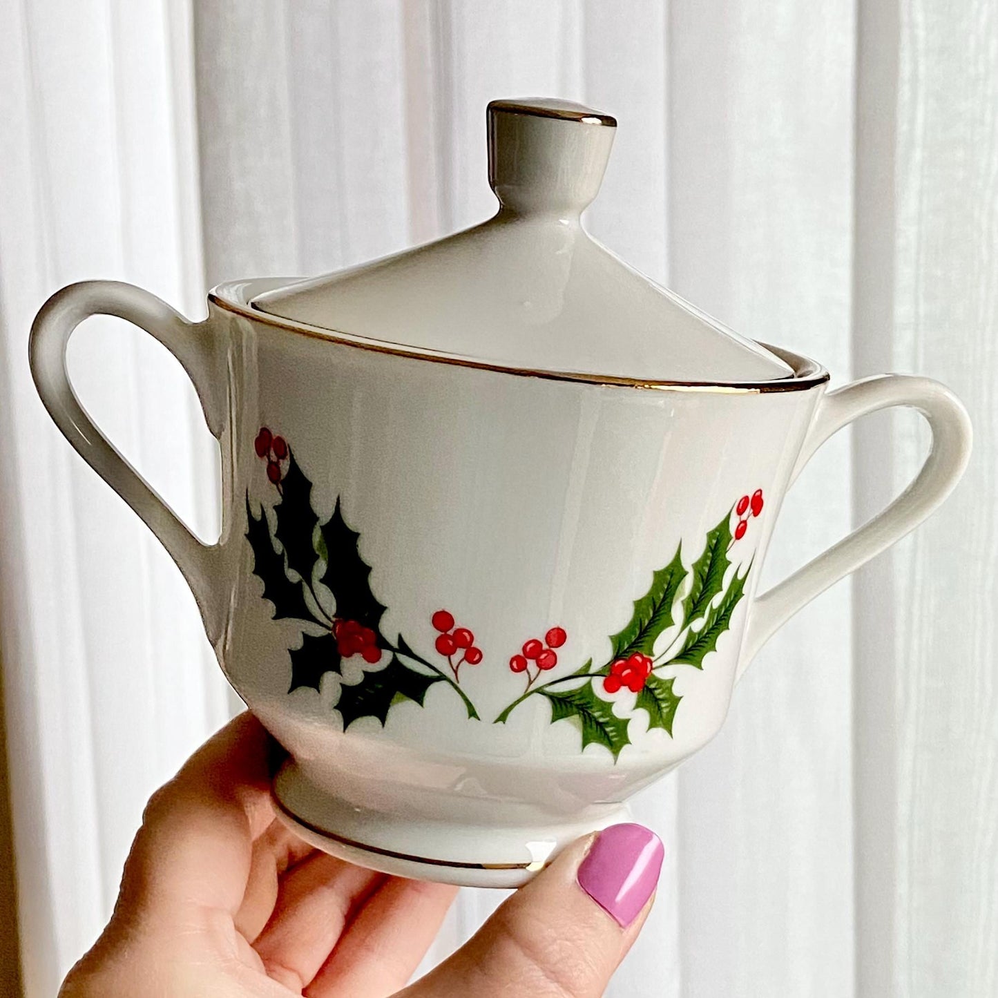 Vintage Kashima Christmas Holly Coffee/Tea Pot, Creamer and Covered Sugar bowl