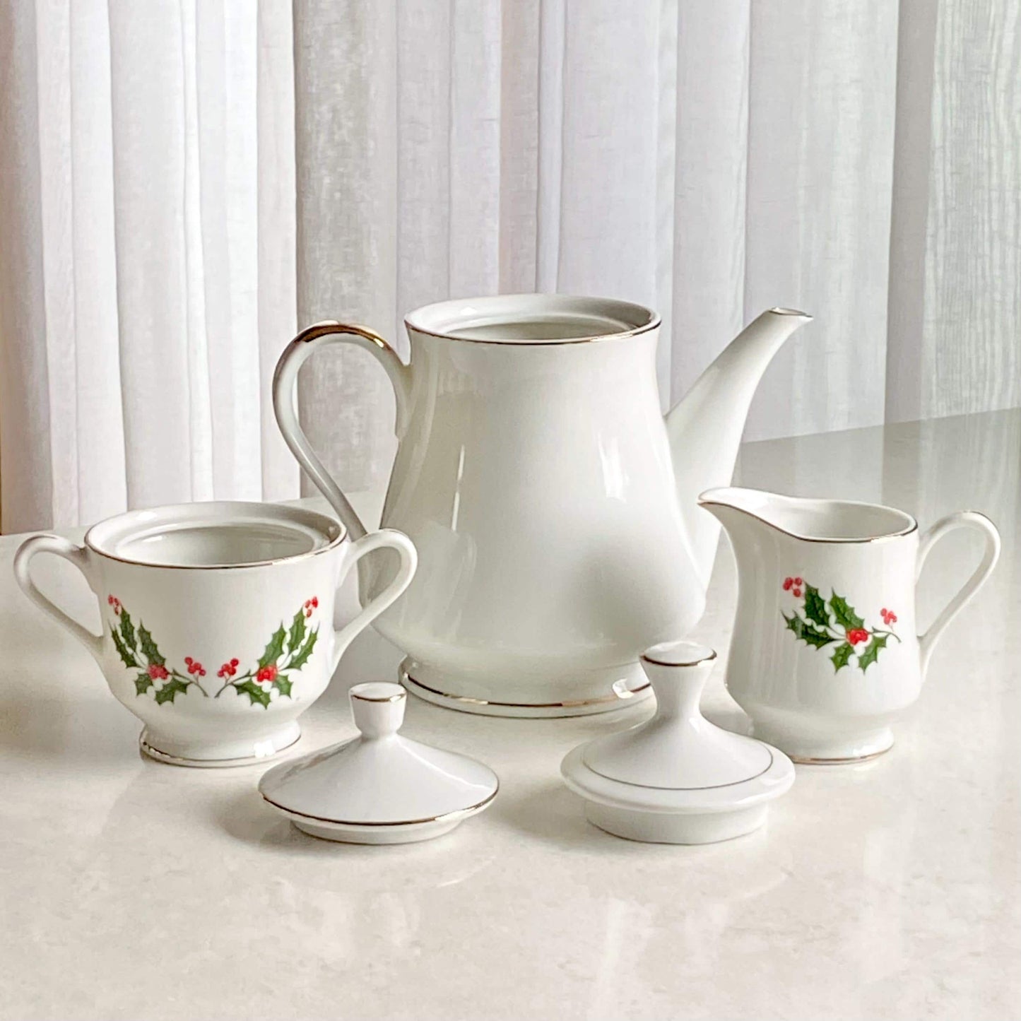 Vintage Kashima Christmas Holly Coffee/Tea Pot, Creamer and Covered Sugar bowl