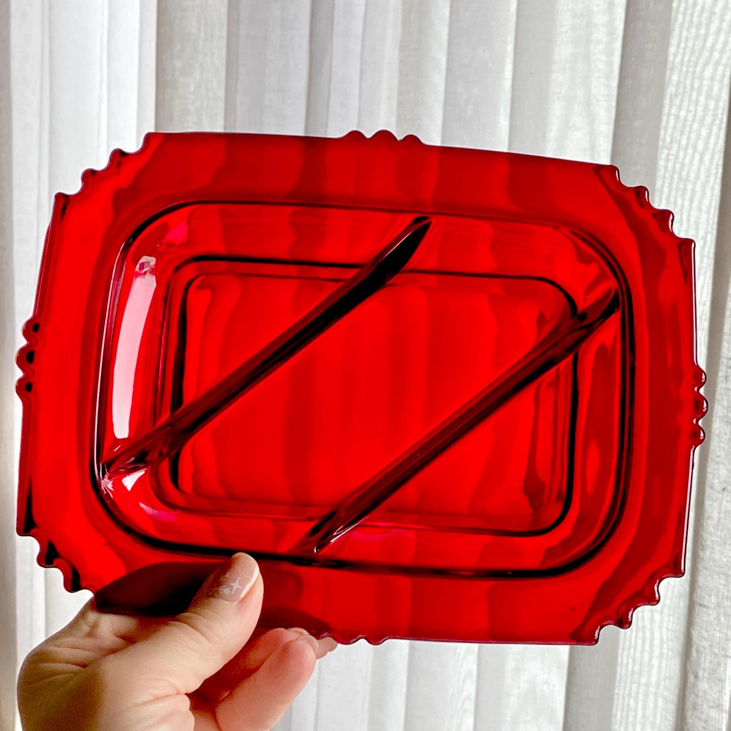 Vintage New Martinsville Oscar Ruby Three Part Divided Dish