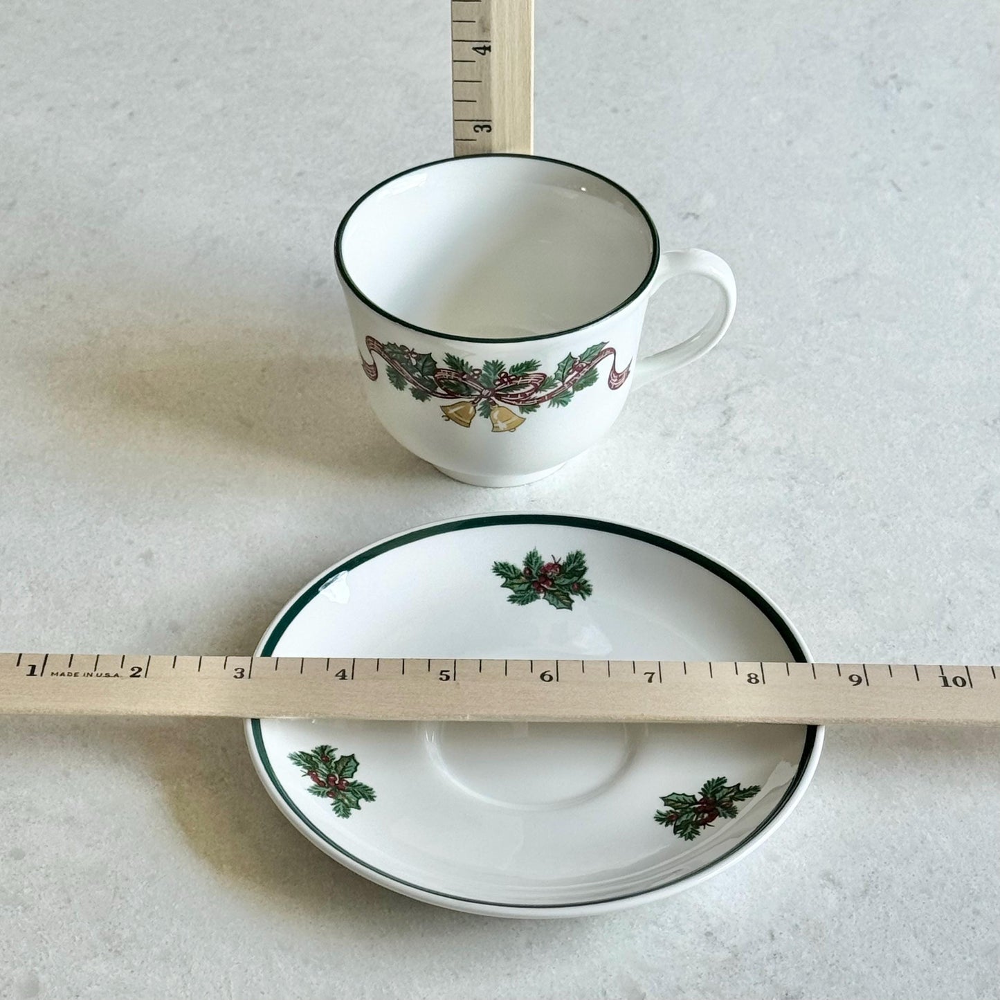 Vintage Johnson Brothers Victorian Christmas Dishes (circa 1992 - 2002) - Service for Eight (32 pieces total)