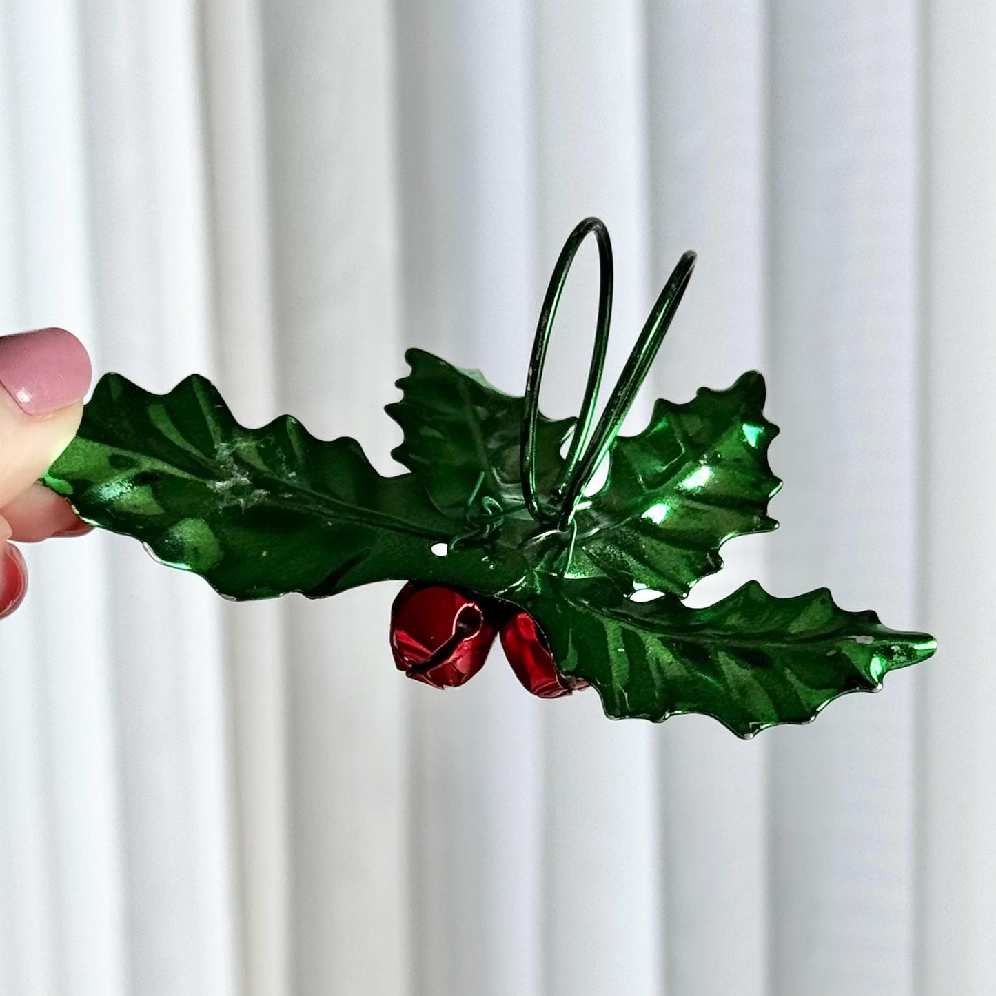 Vintage Holly Bell Berry Napkin Rings - Set of 8