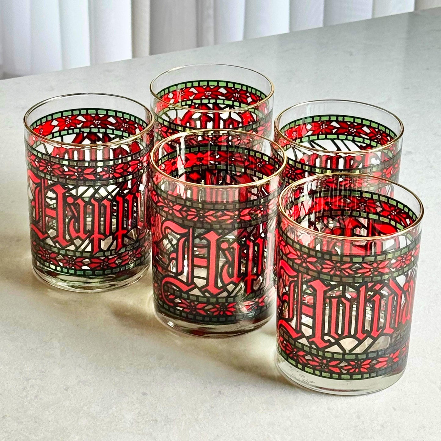 Vintage Houze Happy Holidays Glasses - Set of 5
