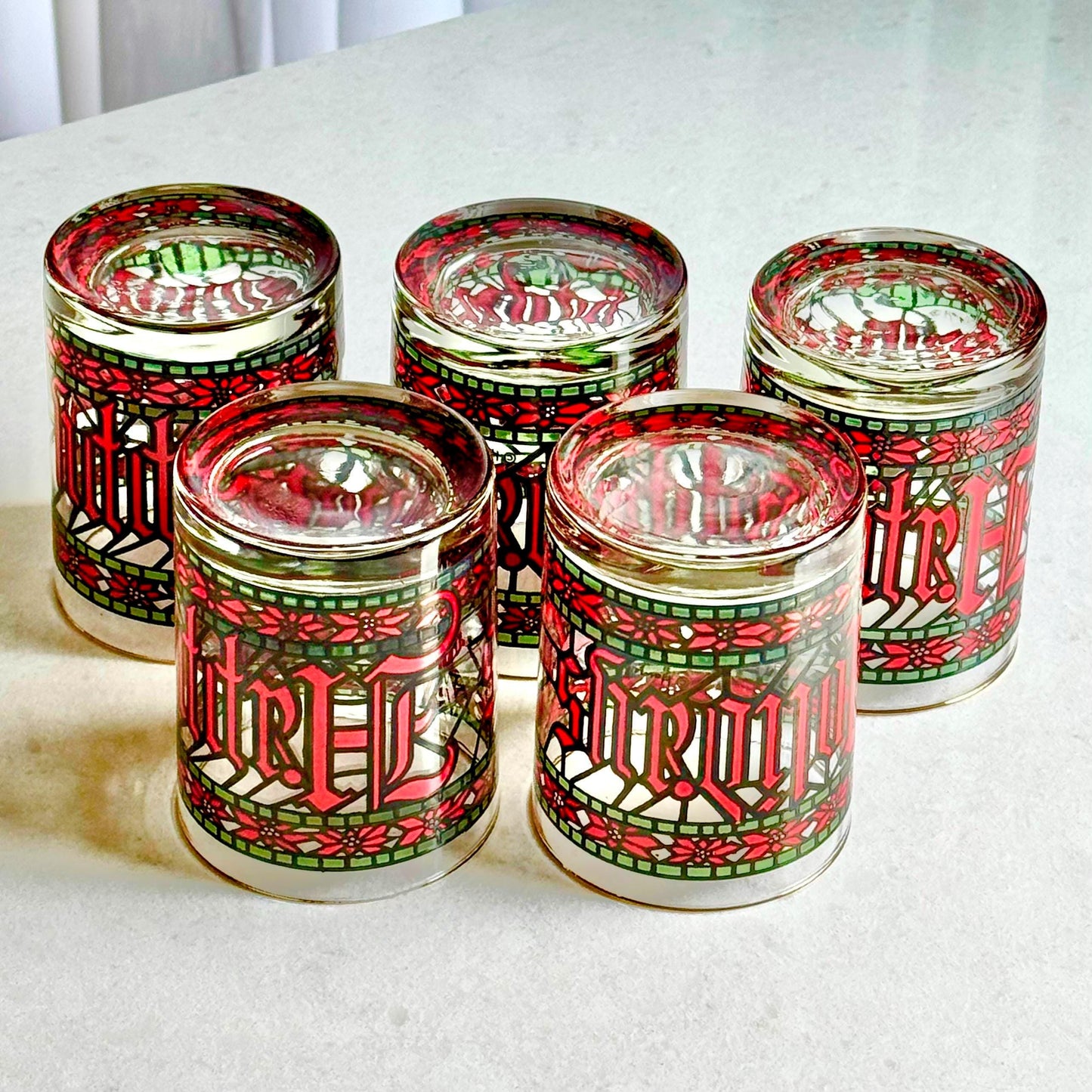 Vintage Houze Happy Holidays Glasses - Set of 5
