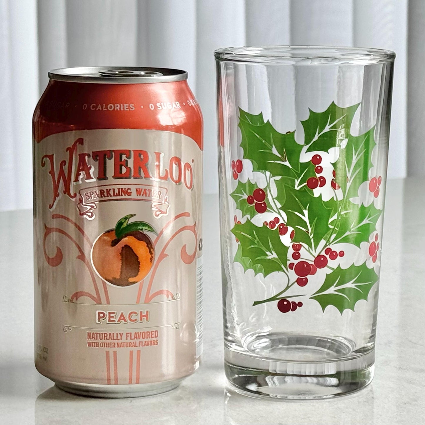 Vintage Indiana Glass 10 Ounce Holly Tumblers Glasses - Set of 4