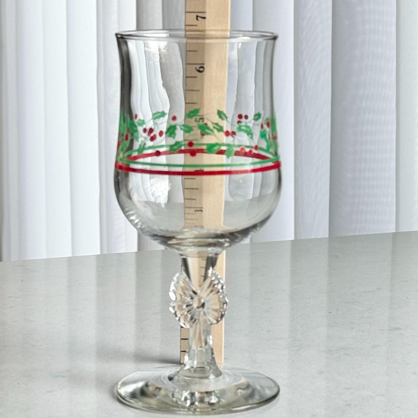 Vintage Arby's Bow Stem Gold Trimmed Christmas Glasses - Set of 12