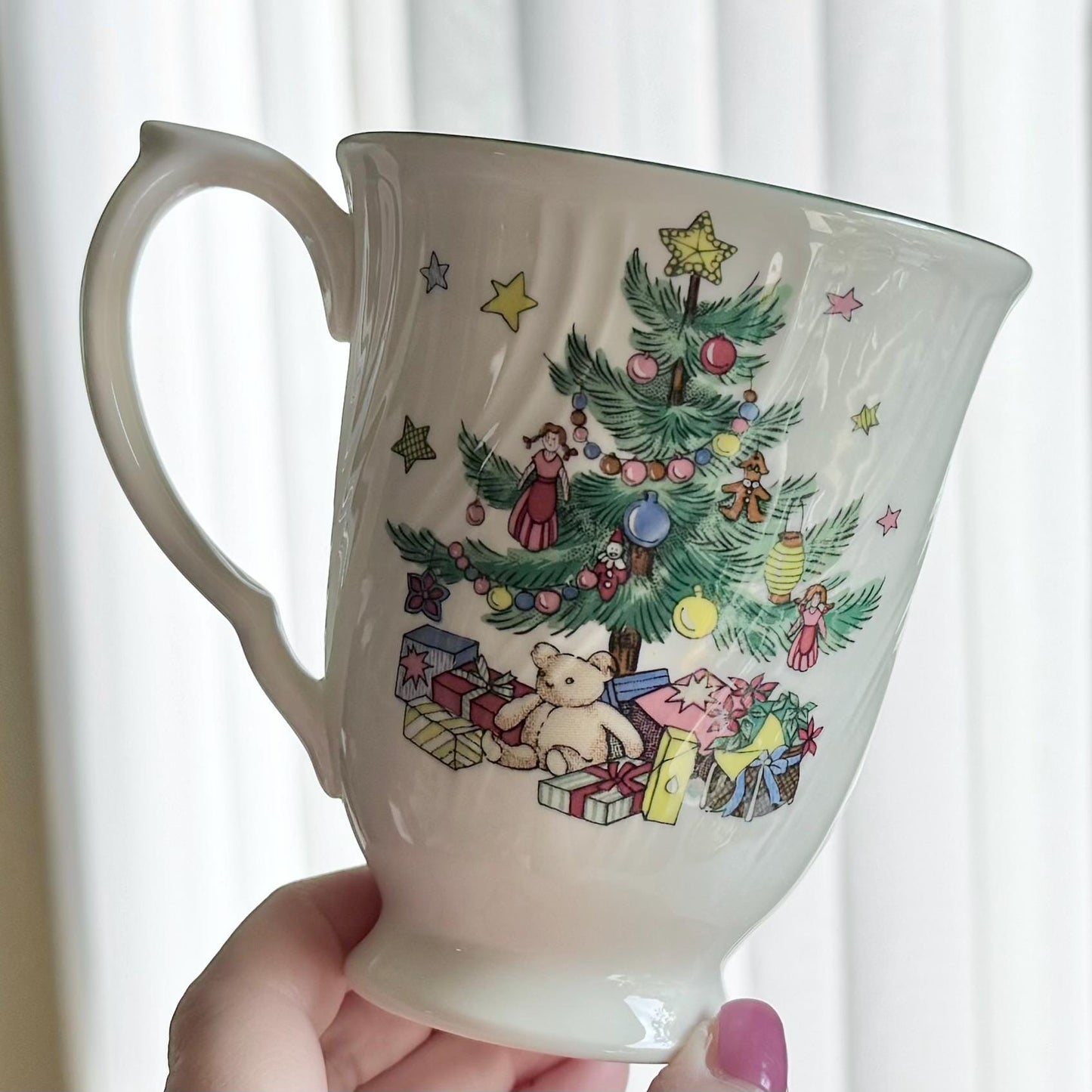 Vintage Nikko Happy Holidays Mugs - Set of 4
