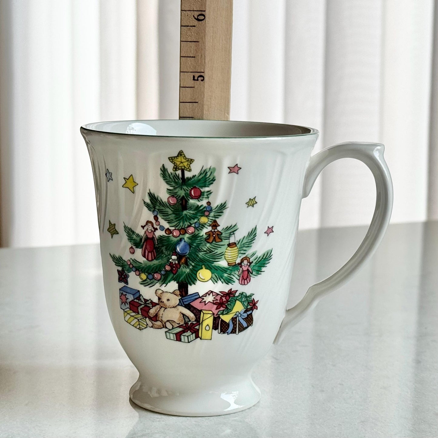 Vintage Nikko Happy Holidays Mugs - Set of 4