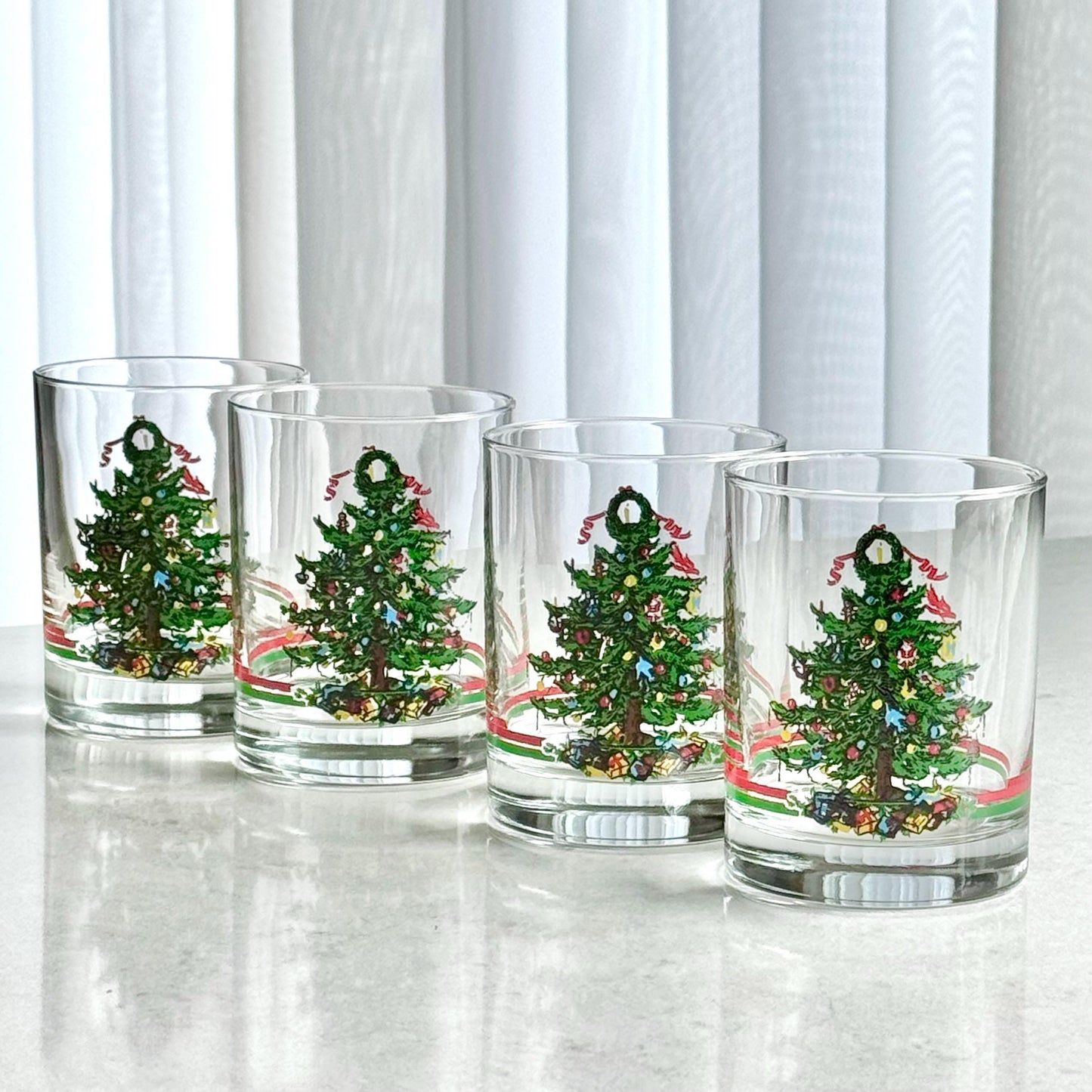 Vintage Georges Briard Yule Tide Glasses - Set of 4 Tumblers