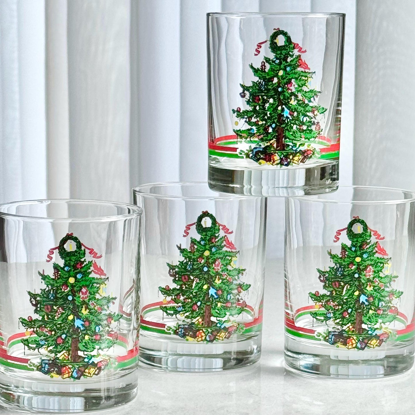 Vintage Georges Briard Yule Tide Glasses - Set of 4 Tumblers