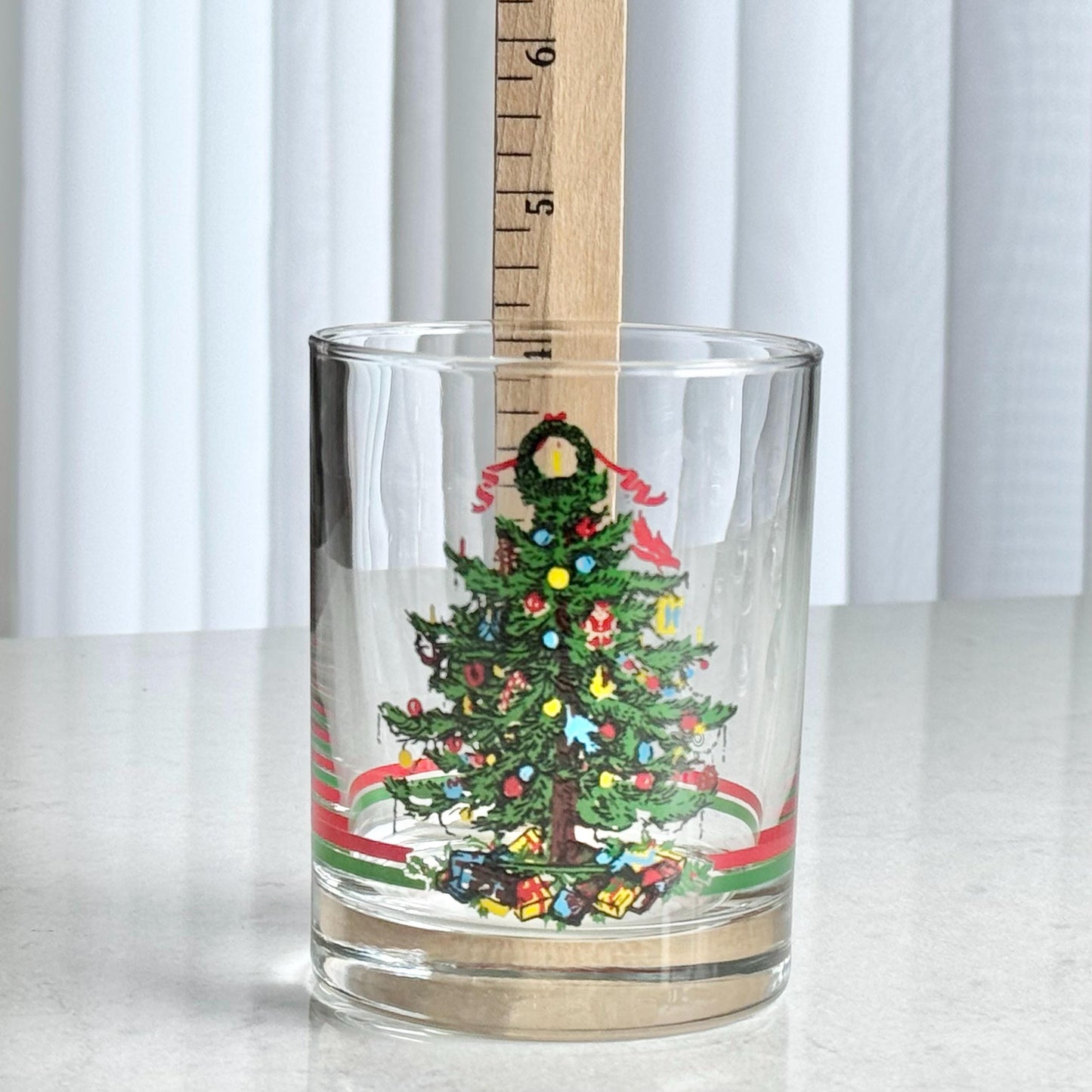 Vintage Georges Briard Yule Tide Glasses - Set of 4 Tumblers