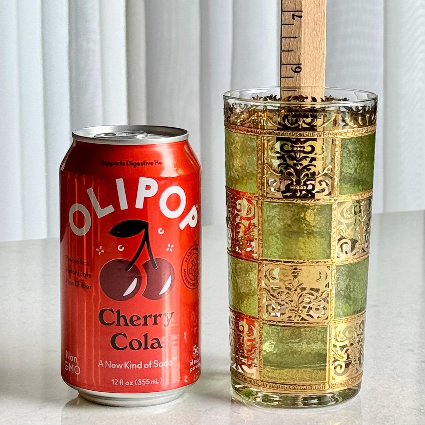 Vintage Culver Carrier Caddy and Six (6) Gold and Green Prado Glasses