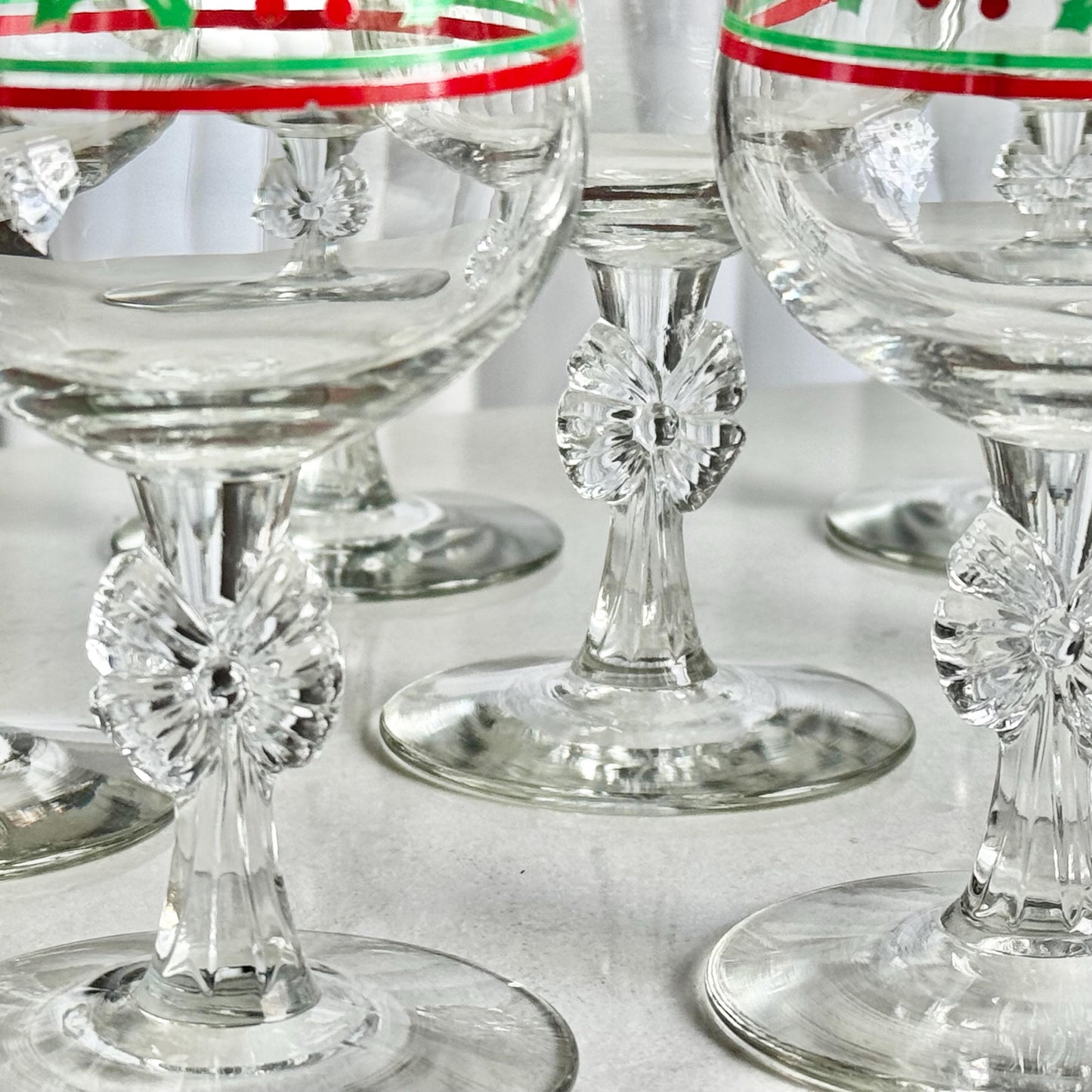 Vintage Arby's Bow Stem Gold Trimmed Christmas Glasses - Set of 12