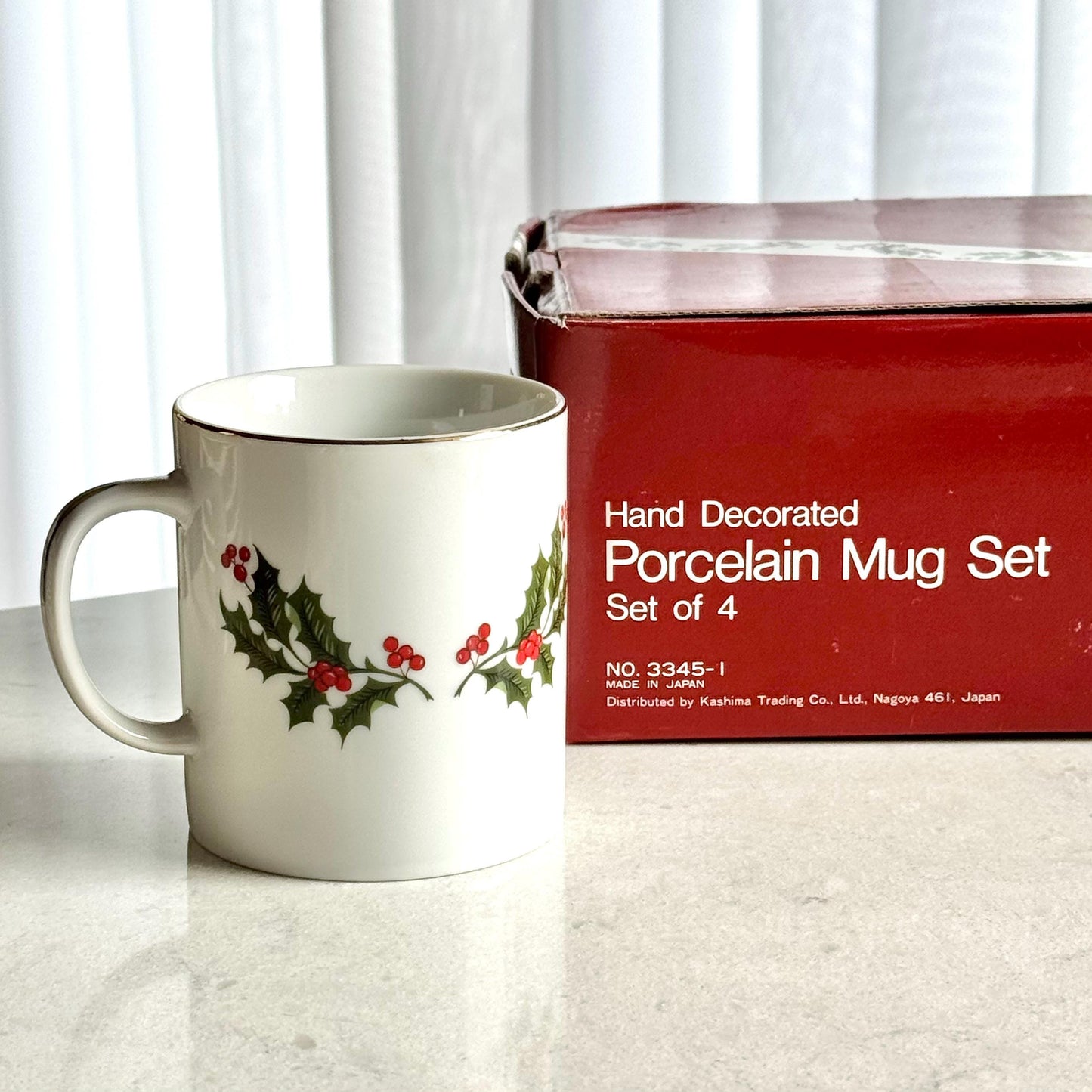 Vintage Kashima Christmas Holly Mugs - Set of 4