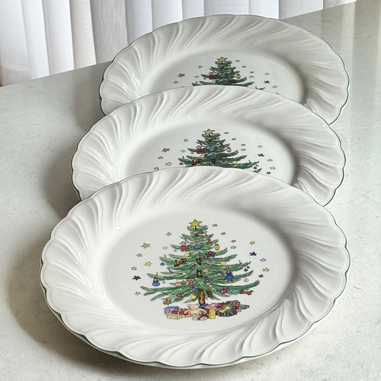 Vintage Nikko Happy Holidays Dinner Plates - Set of 12