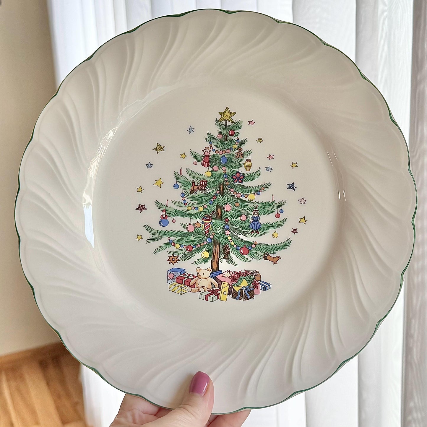 Vintage Nikko Happy Holidays Dinner Plates - Set of 12