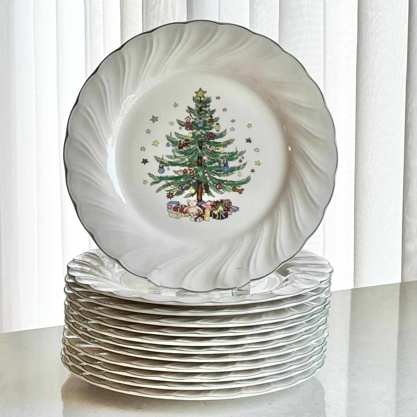 Vintage Nikko Happy Holidays Dinner Plates - Set of 12