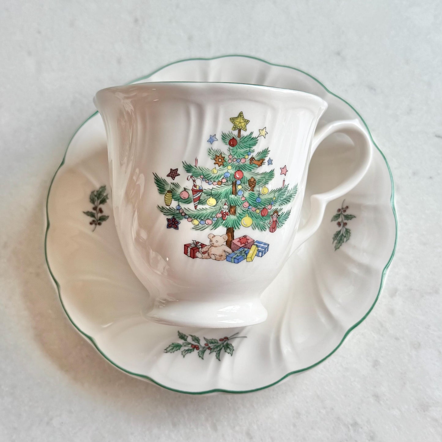 Vintage Nikko Happy Holidays Cups and Saucers - 10 sets, 20 pieces total