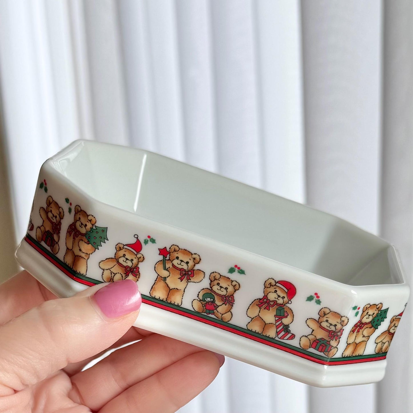 Vintage Teddy Bear 2 Piece Bathroom Set - Cup and Soap Dish
