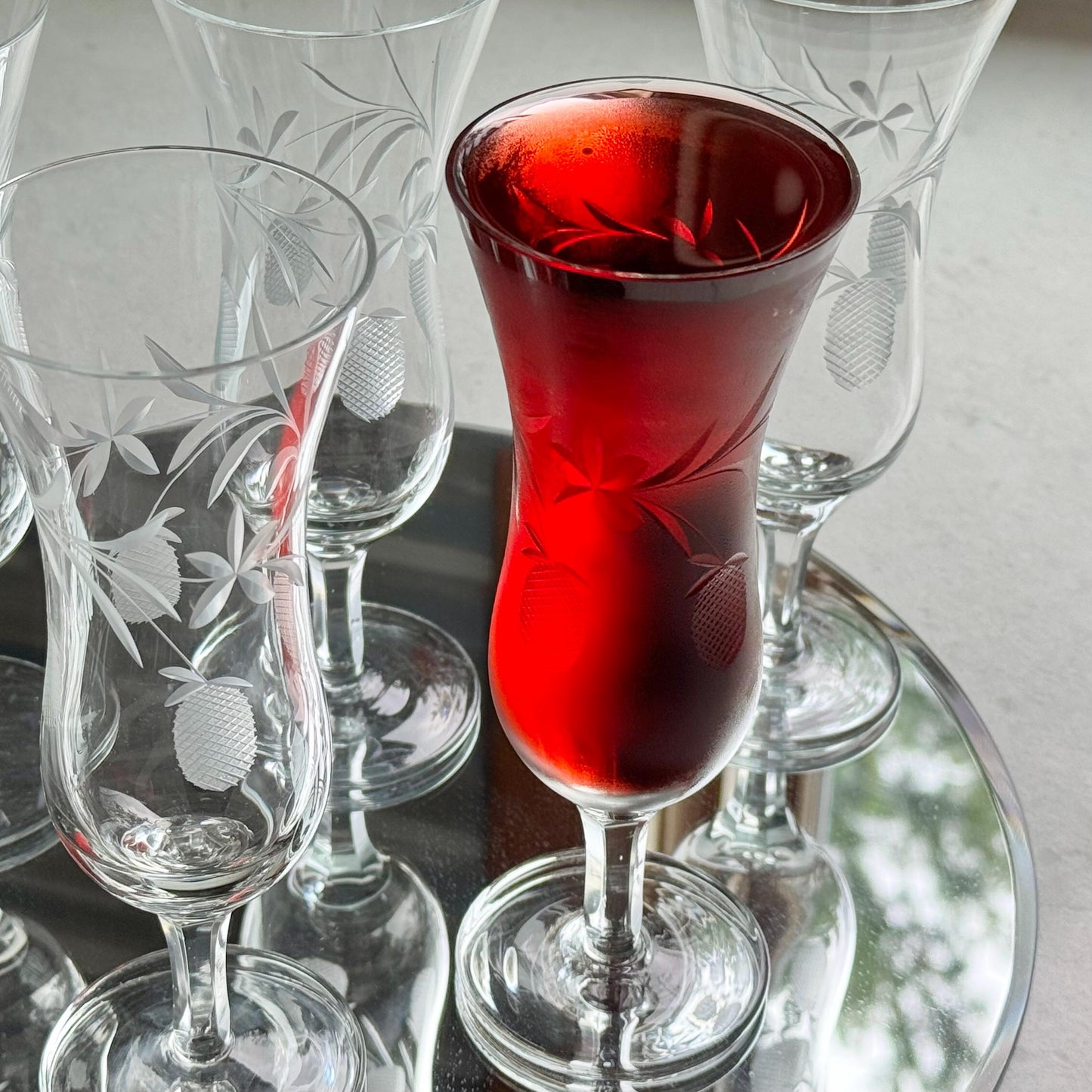 Vintage Pineapple Etched Glasses - Set of 7