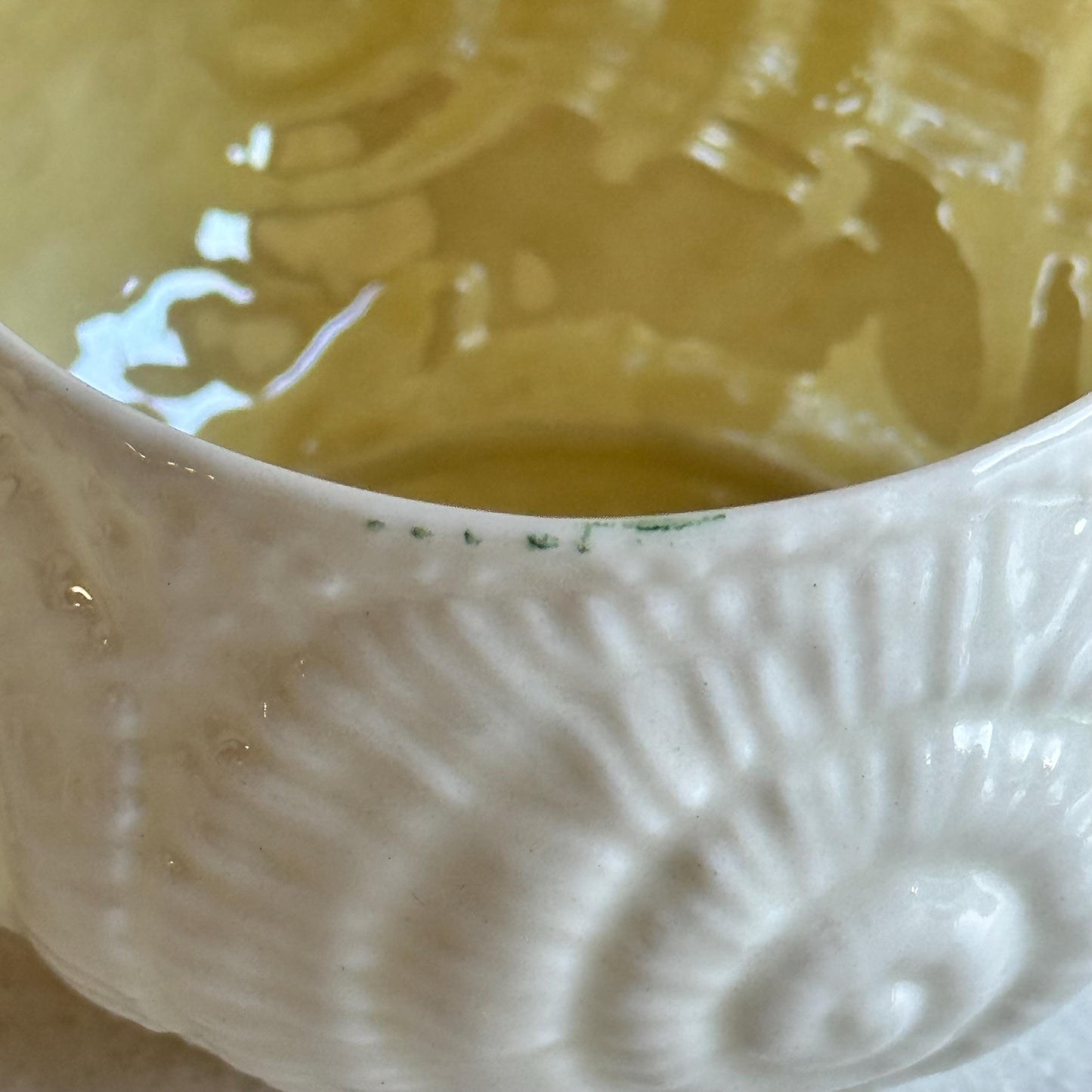 Vintage Belleek Iridescent Toy Shell Yellow Accent Sugar and Creamer Set (circa 1946 - 1955)