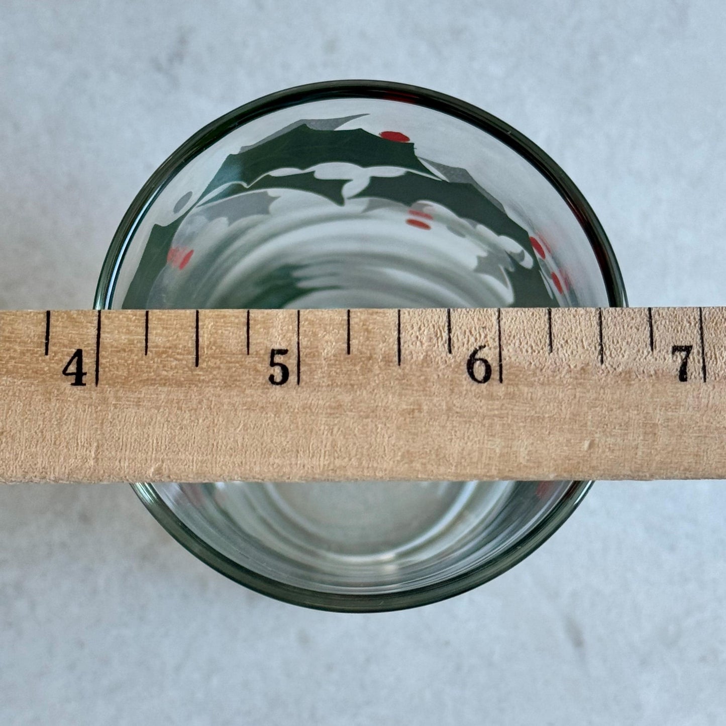 Vintage Silver Accented Holly and Berries 10 Ounce Glasses - Set of 7 Tumblers