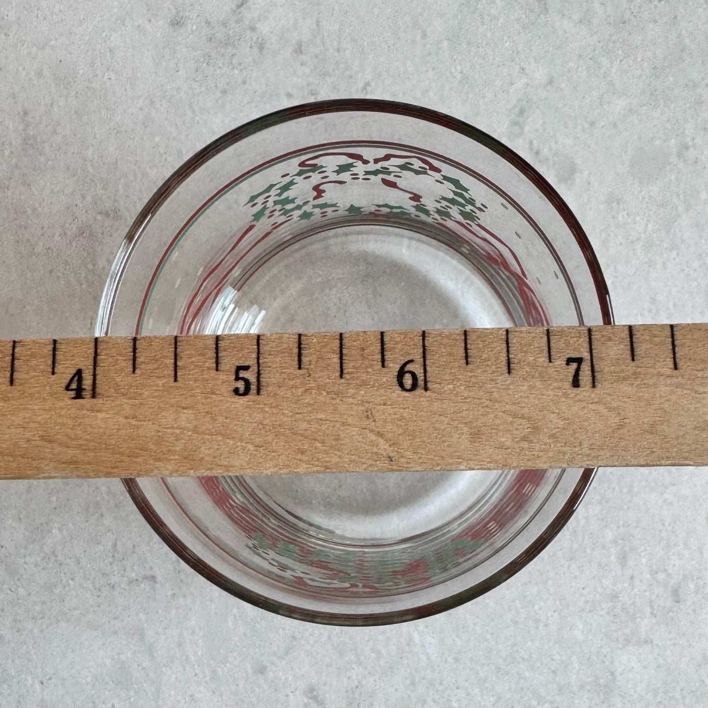 Vintage Wreath and Ribbon Glasses - Set of 4 Tumblers