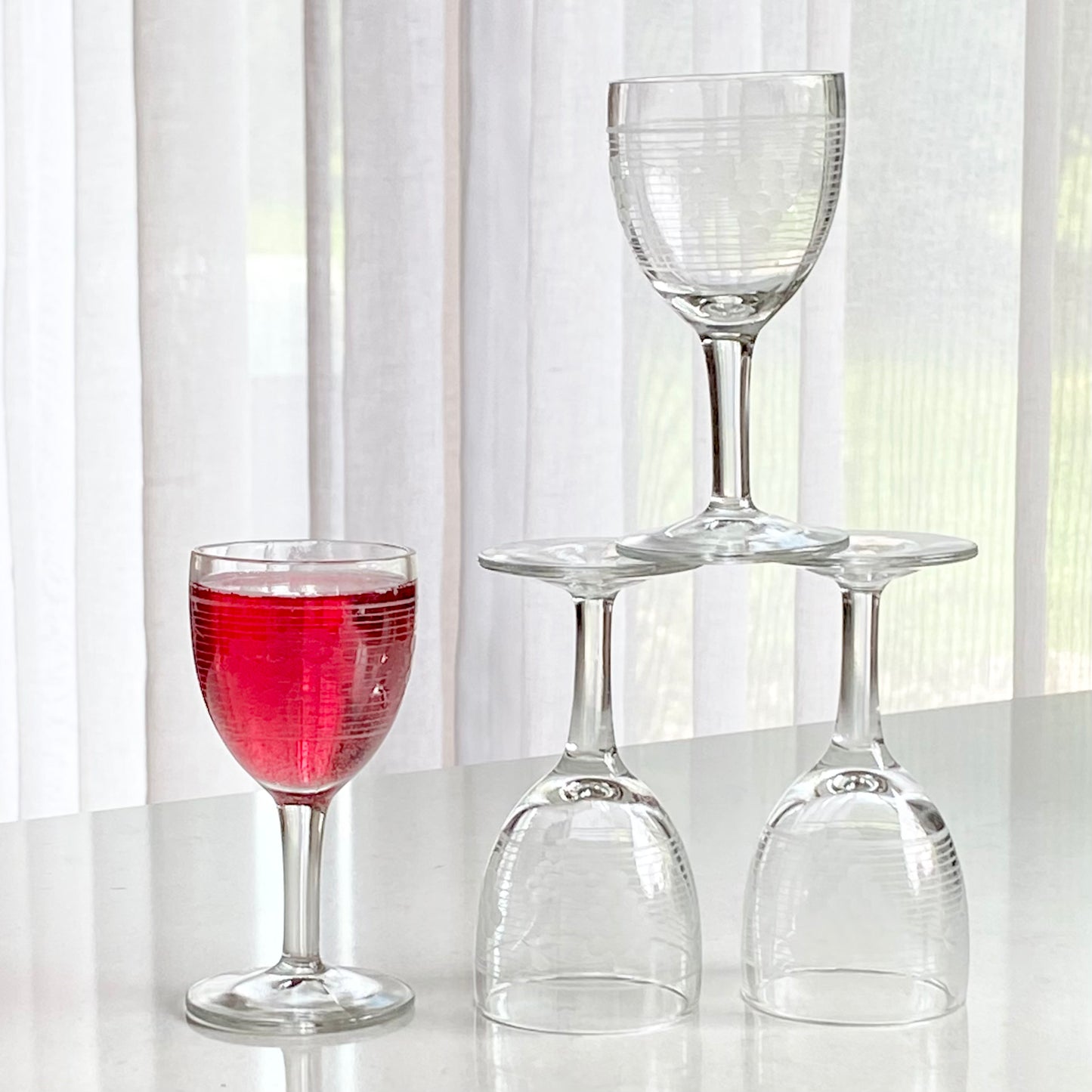 Vintage Standard Glass Grape on Grid Cordial / Liquor Glasses (circa 1940s) - Set of 4