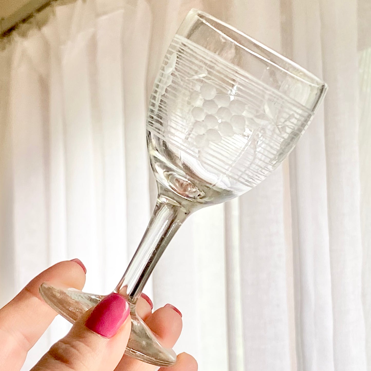 Vintage Standard Glass Grape on Grid Cordial / Liquor Glasses (circa 1940s) - Set of 4