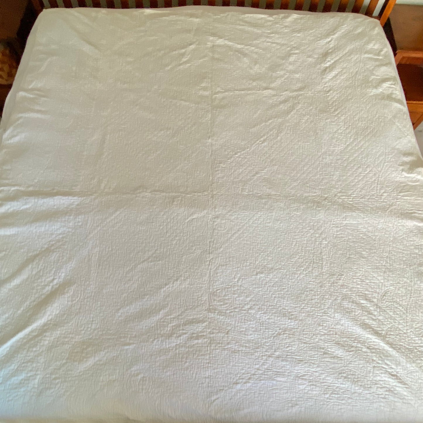 Vintage Applique Quilt - Approx. 69 in. X 89 in.