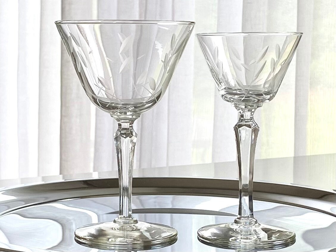 Vintage Libbey Priscilla Glasses - Set of 8 (Set #622M)