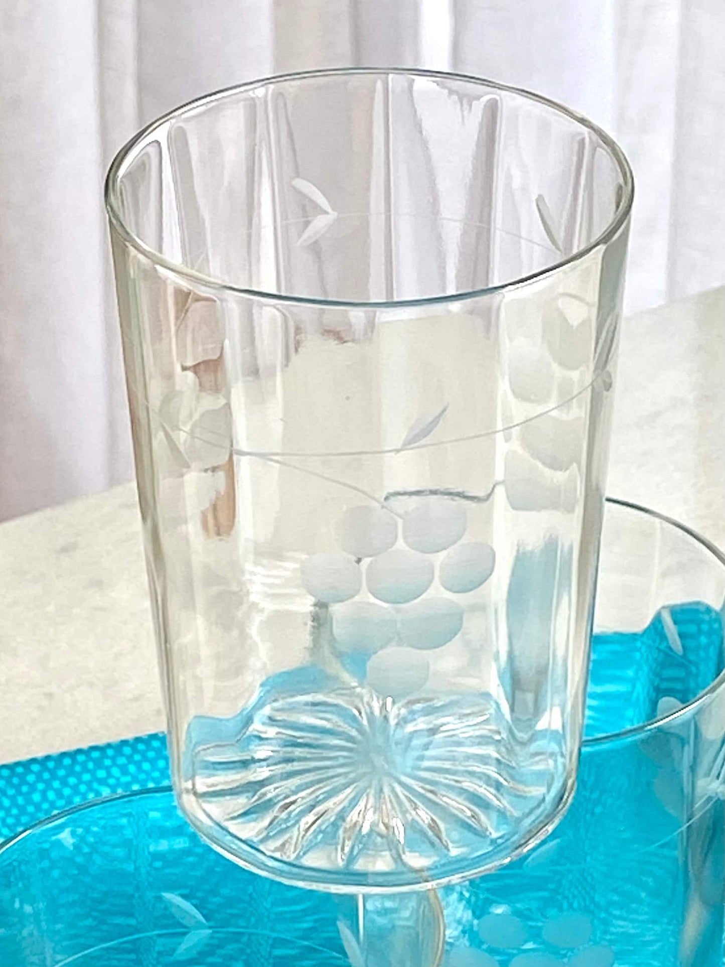 Vintage Etched Glasses - Set of 4 (Set #822T)