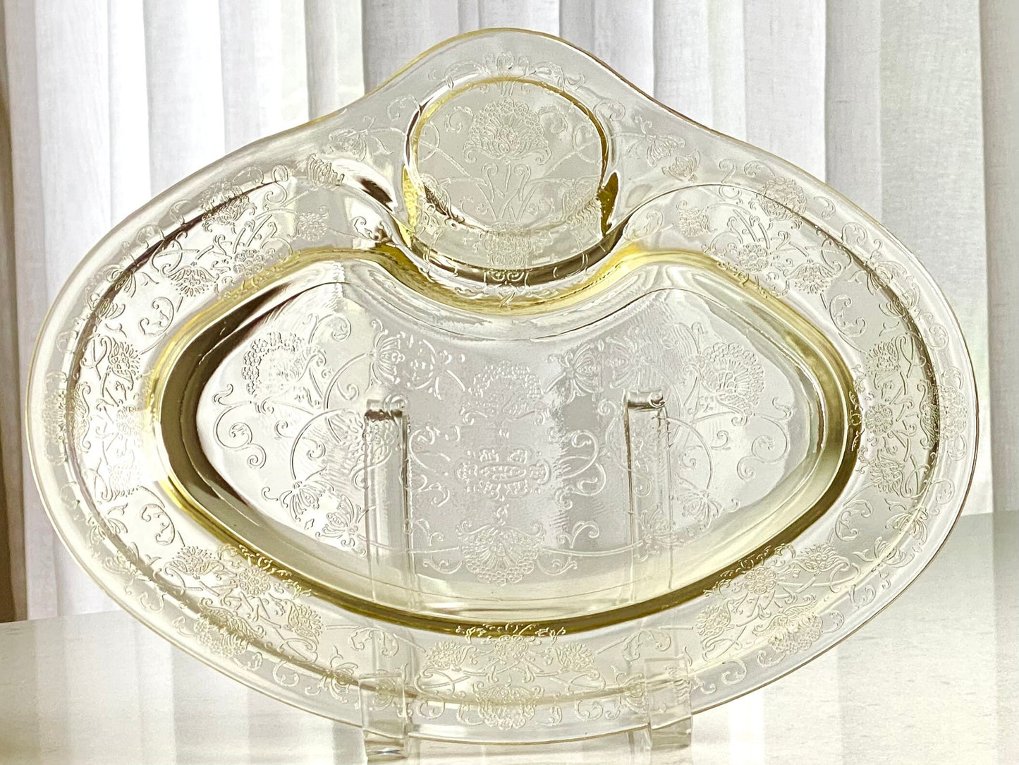 Vintage Hazel Atlas Florentine 2 Yellow Poppy Gravy Boat and Under Plate - Several Available (circa 1932 - 1935)