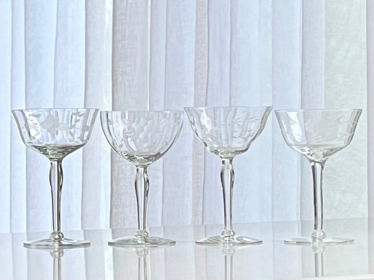 Mixed Set of Four (4) Vintage Glasses (Set #922B)