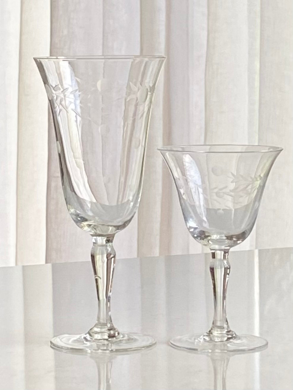 Vintage Pioneer Willow Moon Vintage Etched Glasses - Set of 4