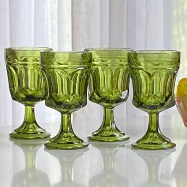 Vintage Anchor Hocking Green Fairfield Glasses - Set of 4