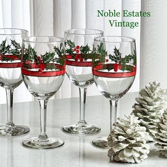 Vintage Libbey Holly and Berries Christmas Glasses - Set of 4
