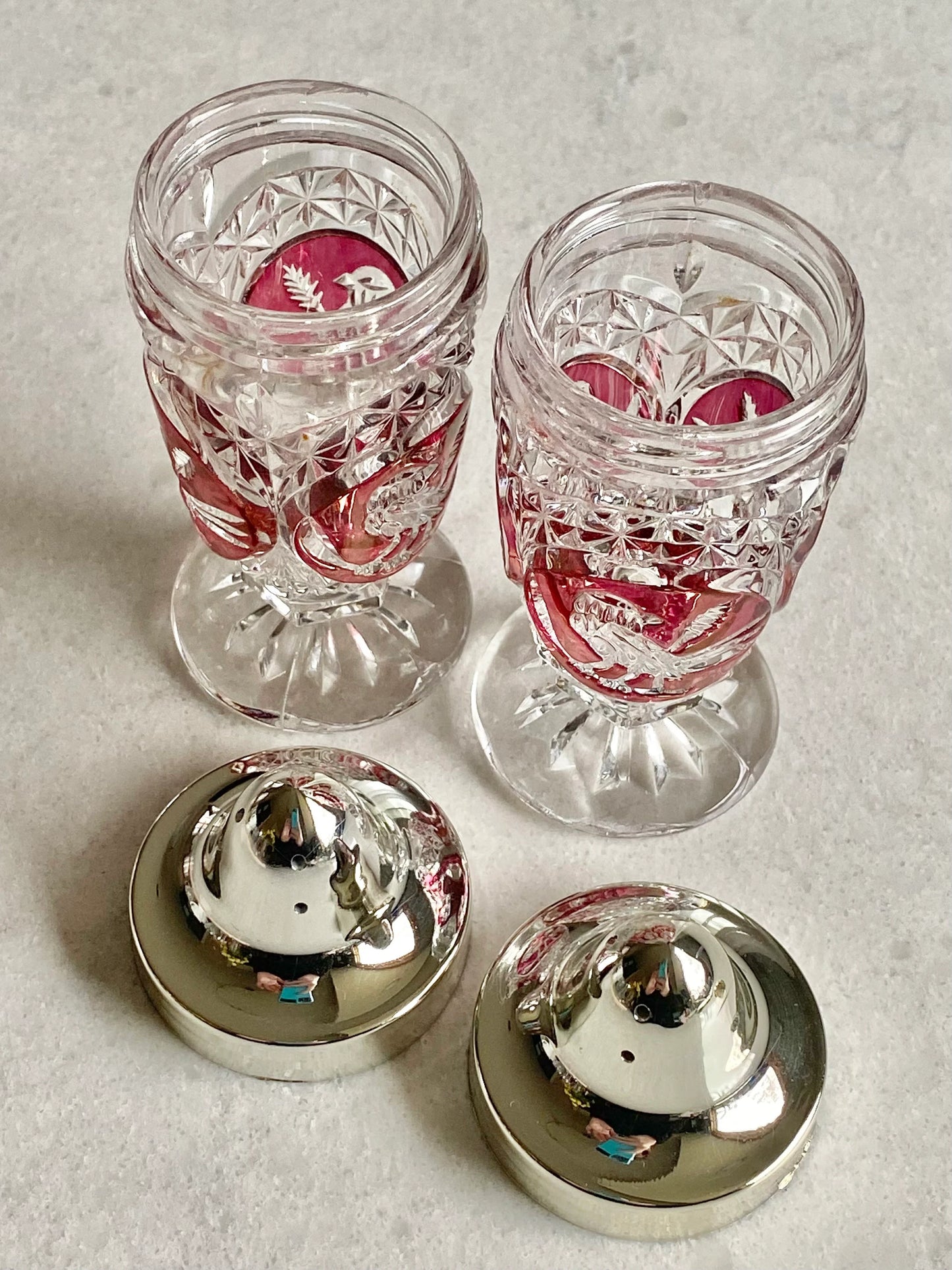 Vintage Hofbauer Ruby Byrdes Collection Salt And Pepper Shakers