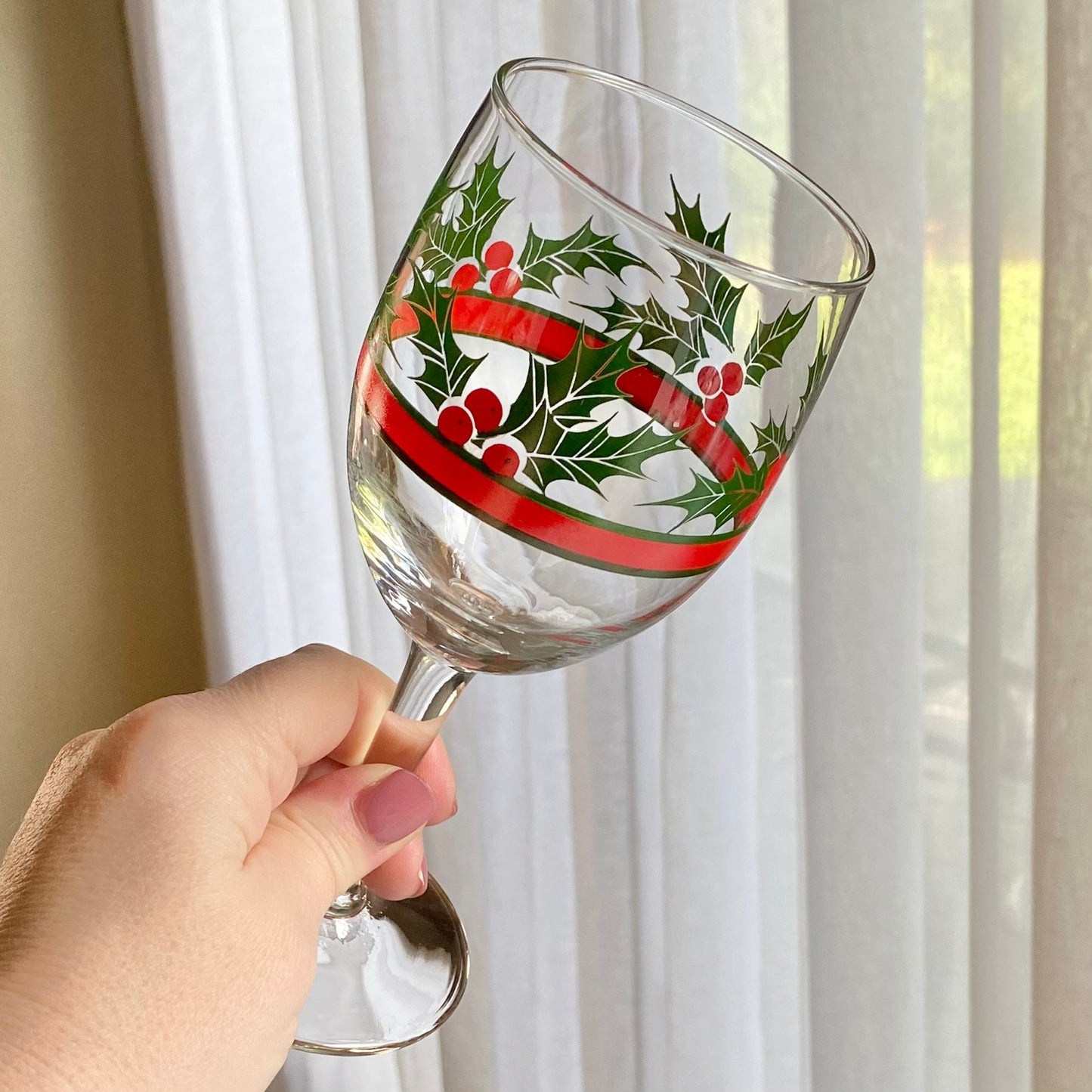 Vintage Libbey Holly and Berries Christmas Glasses - Set of 4