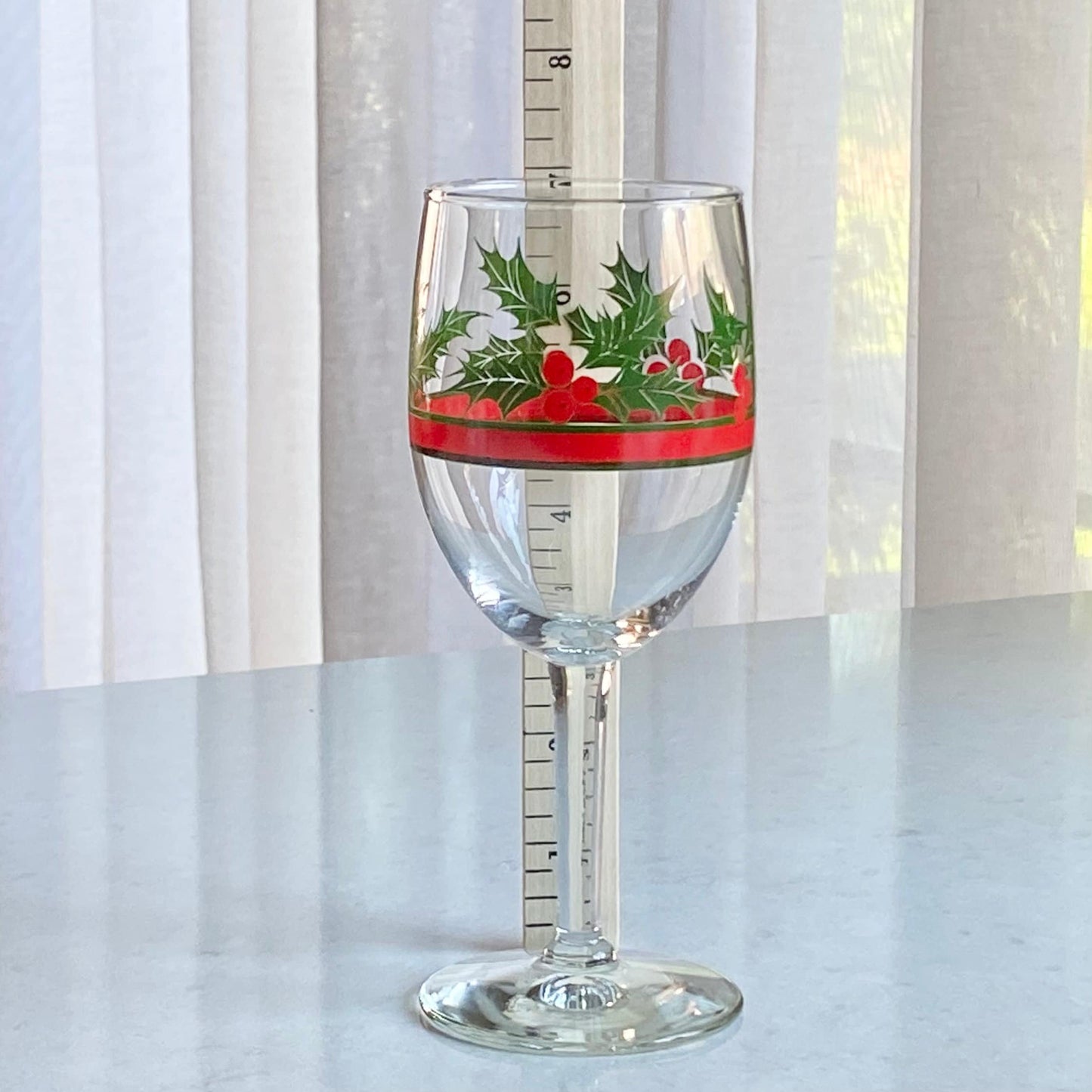 Vintage Libbey Holly and Berries Christmas Glasses - Set of 4