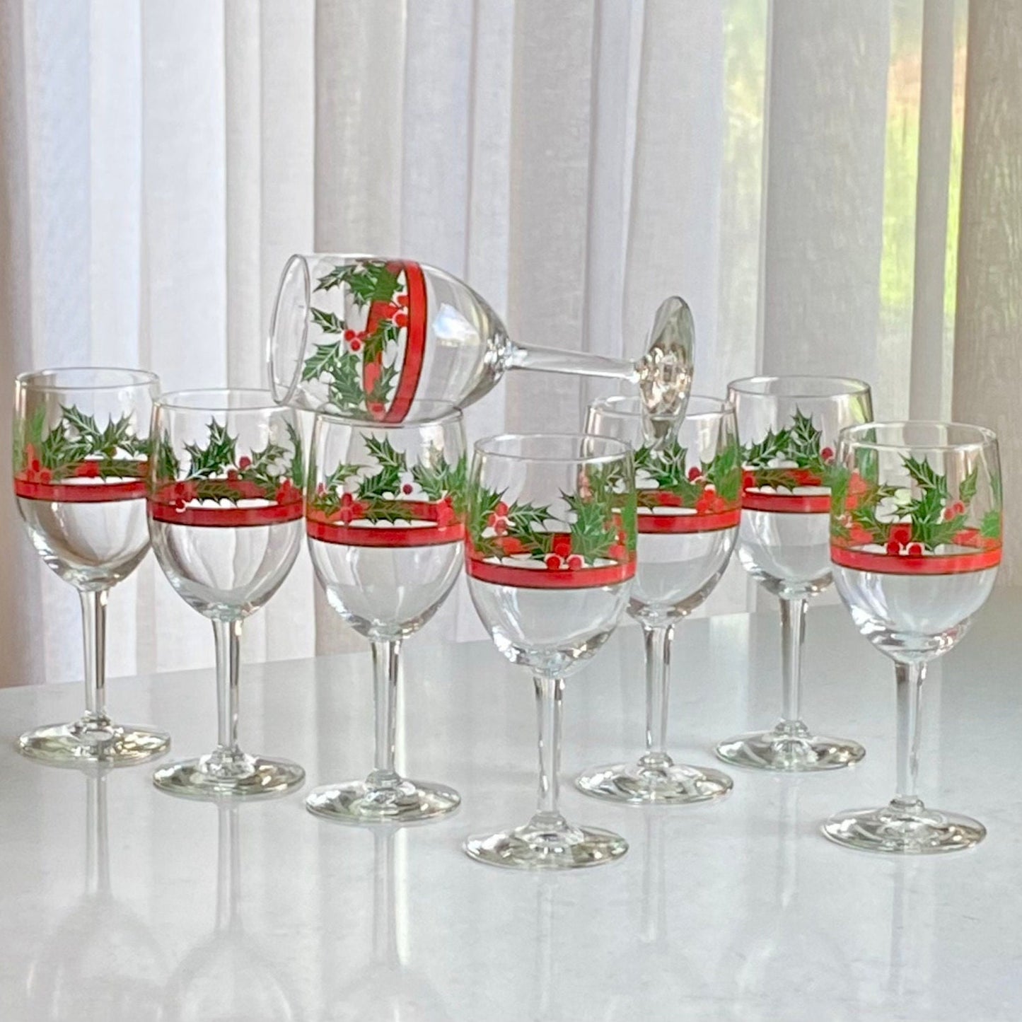 Vintage Libbey Holly and Berries Christmas Glasses - Set of 10