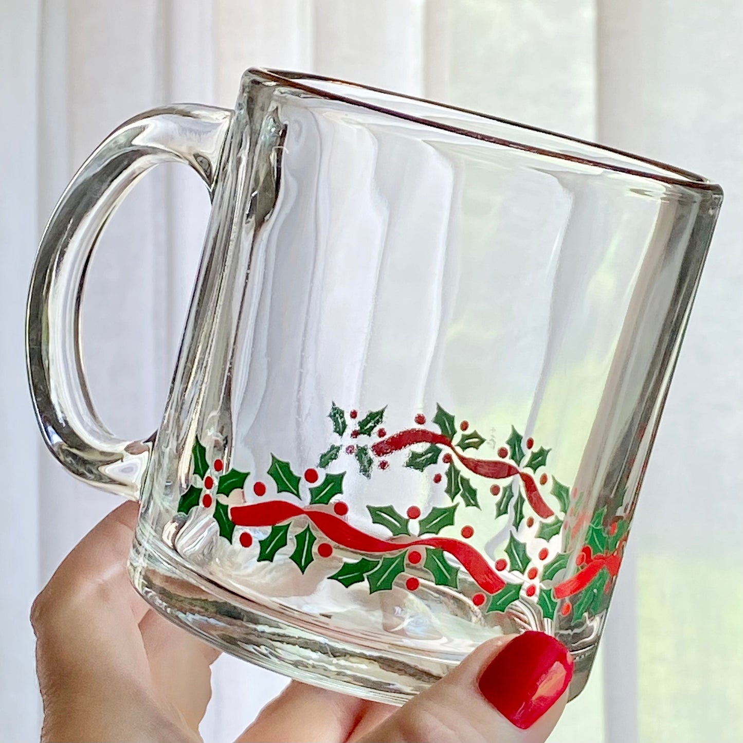 Vintage Libbey Gold Rimmed Holly Berry Garland Mugs - Set of 4