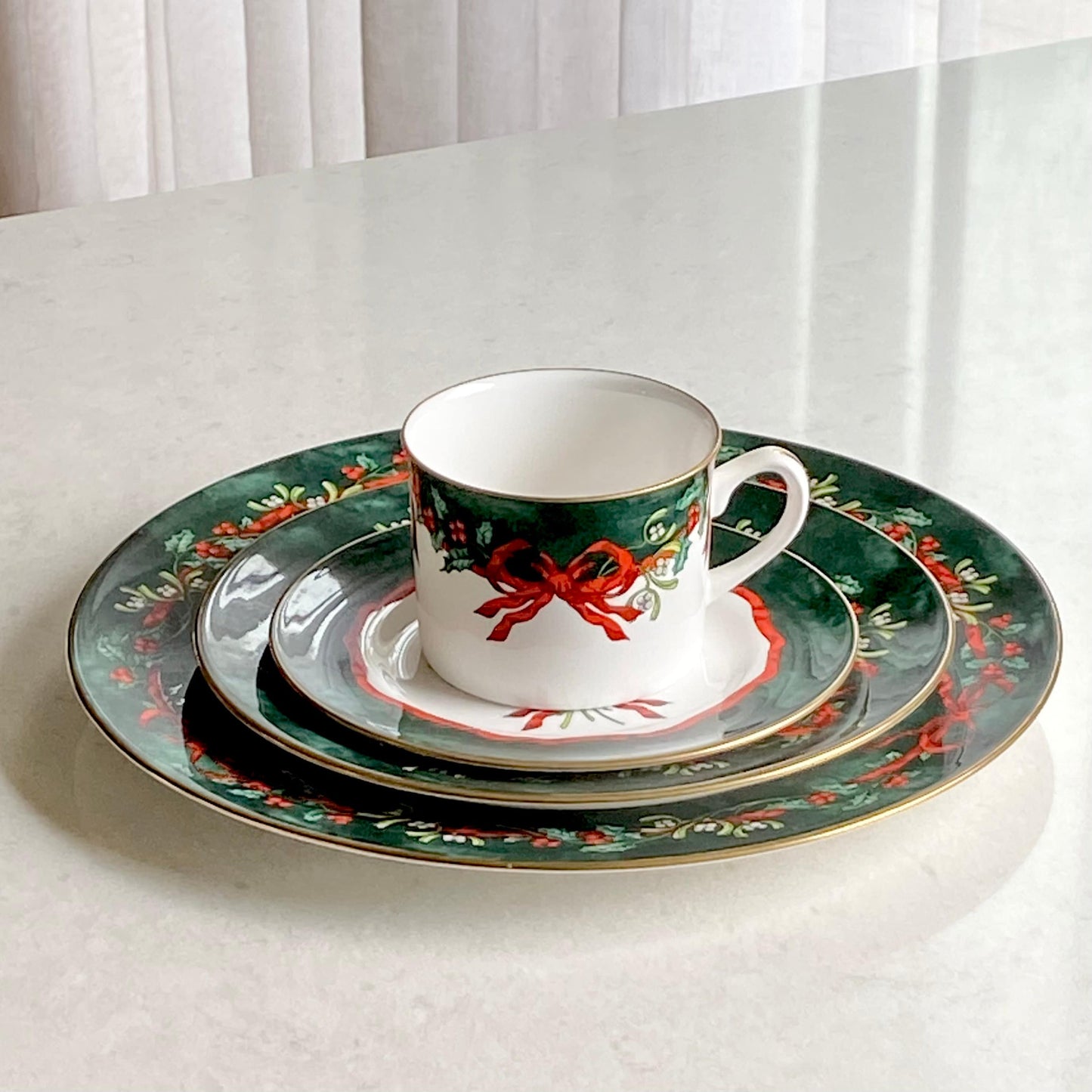 Vintage Royal Worcester Holly Ribbons Gold Rimmed Green Dishes (circa 2001 - 2004) - Service for 4