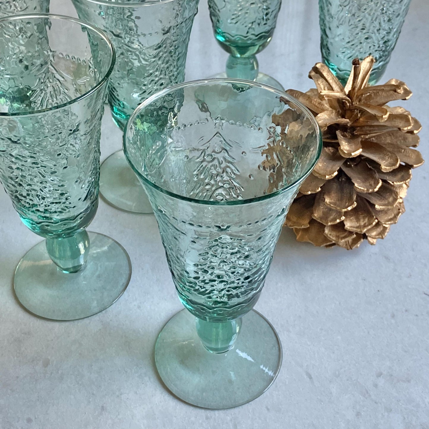 Vintage Studio Nova Holiday Cheer Christmas Tree Glasses - Set of 7