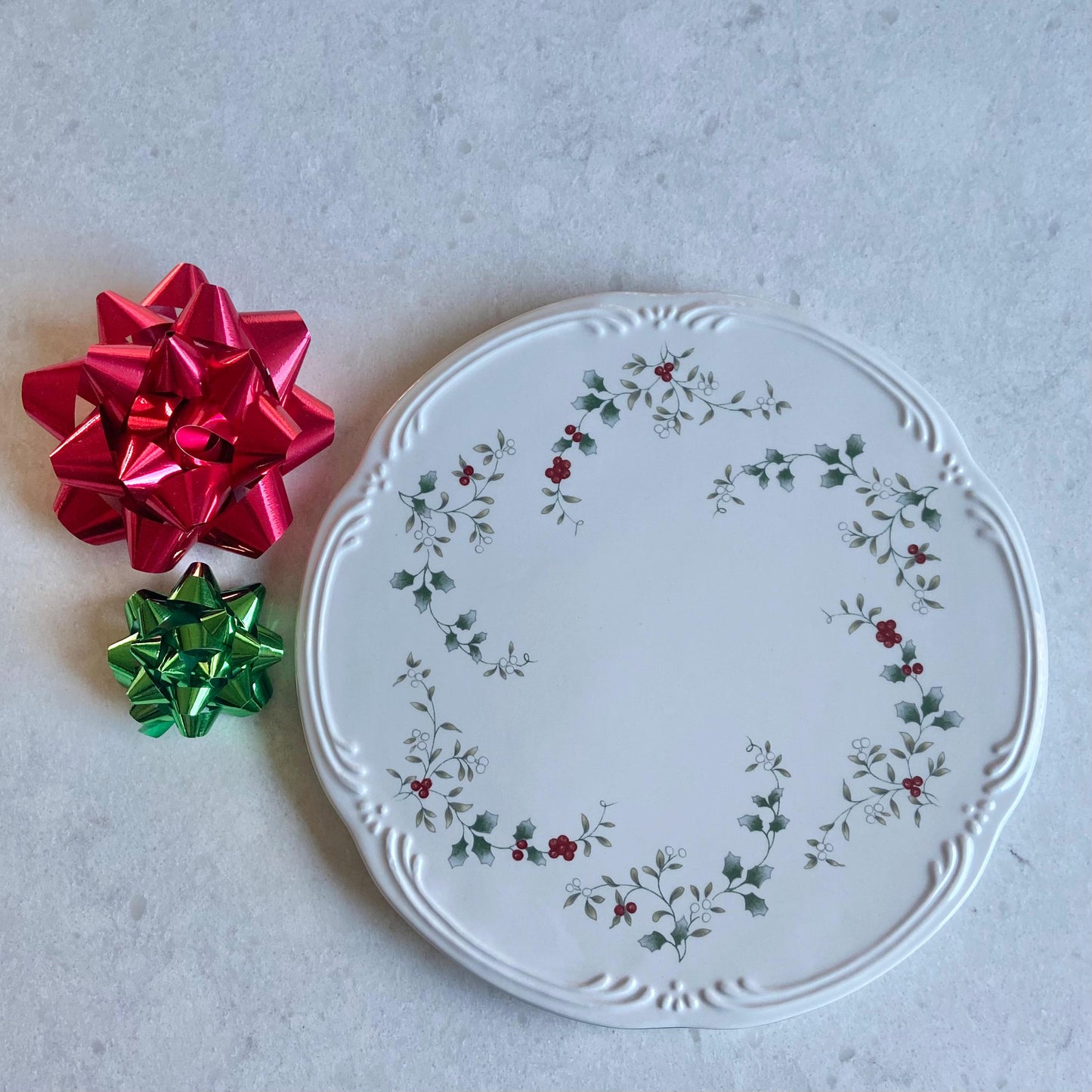 Vintage Pfaltzgraff Winterberry Cheese Plate / Trivet