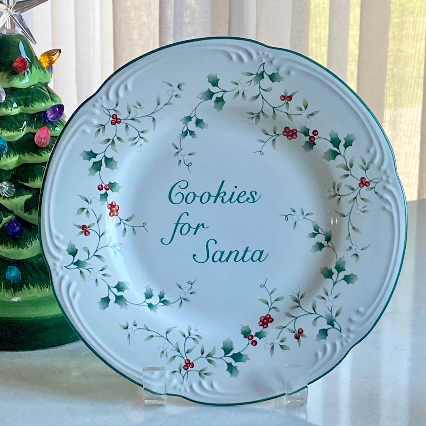 Vintage Pfaltzgraff Winterberry Milk and Cookies for Santa Set - 2 pieces