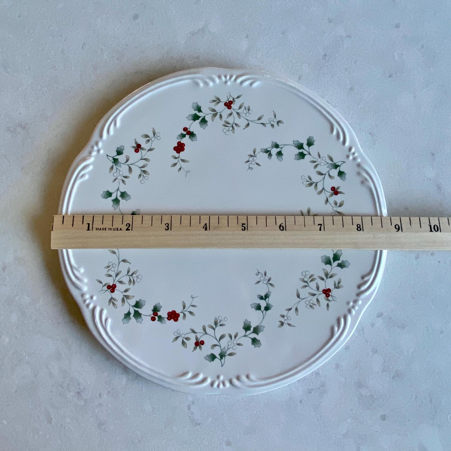 Vintage Pfaltzgraff Winterberry Cheese Plate / Trivet