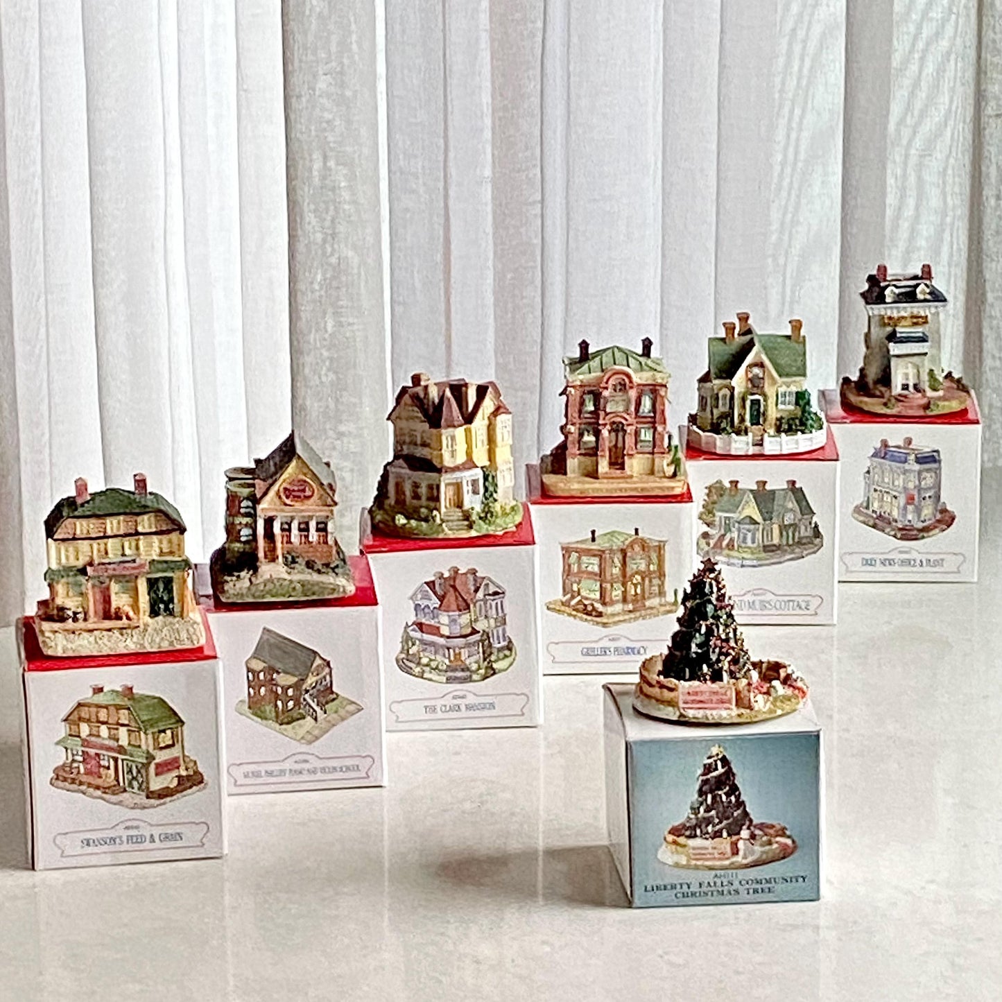 Vintage Liberty Falls Americana Collection Village - 15 Buildings, 9 Figurine Sets, Community Christmas Tree